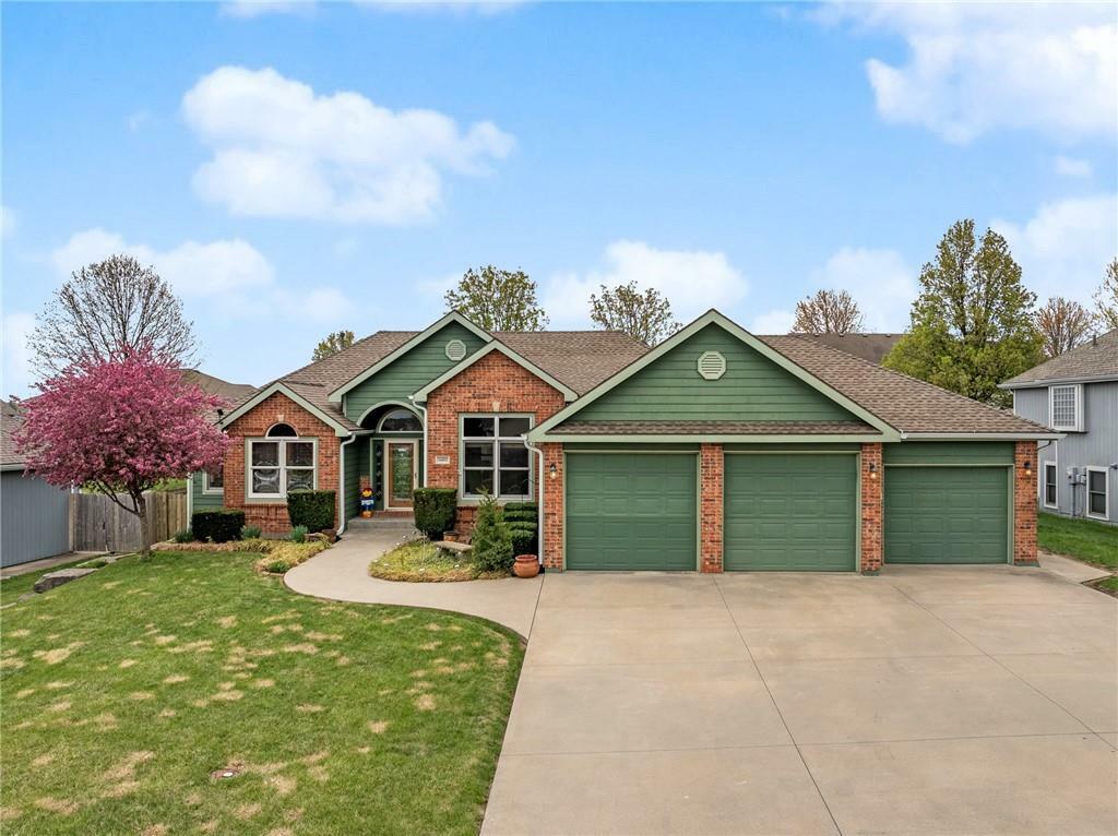 Property Photo: 16011 Cedar Street KS 66007
