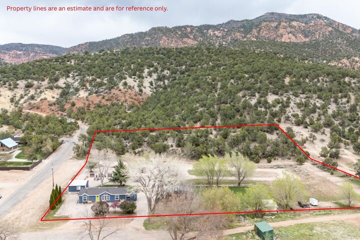 Property Photo: 76 N 300 East UT 84742