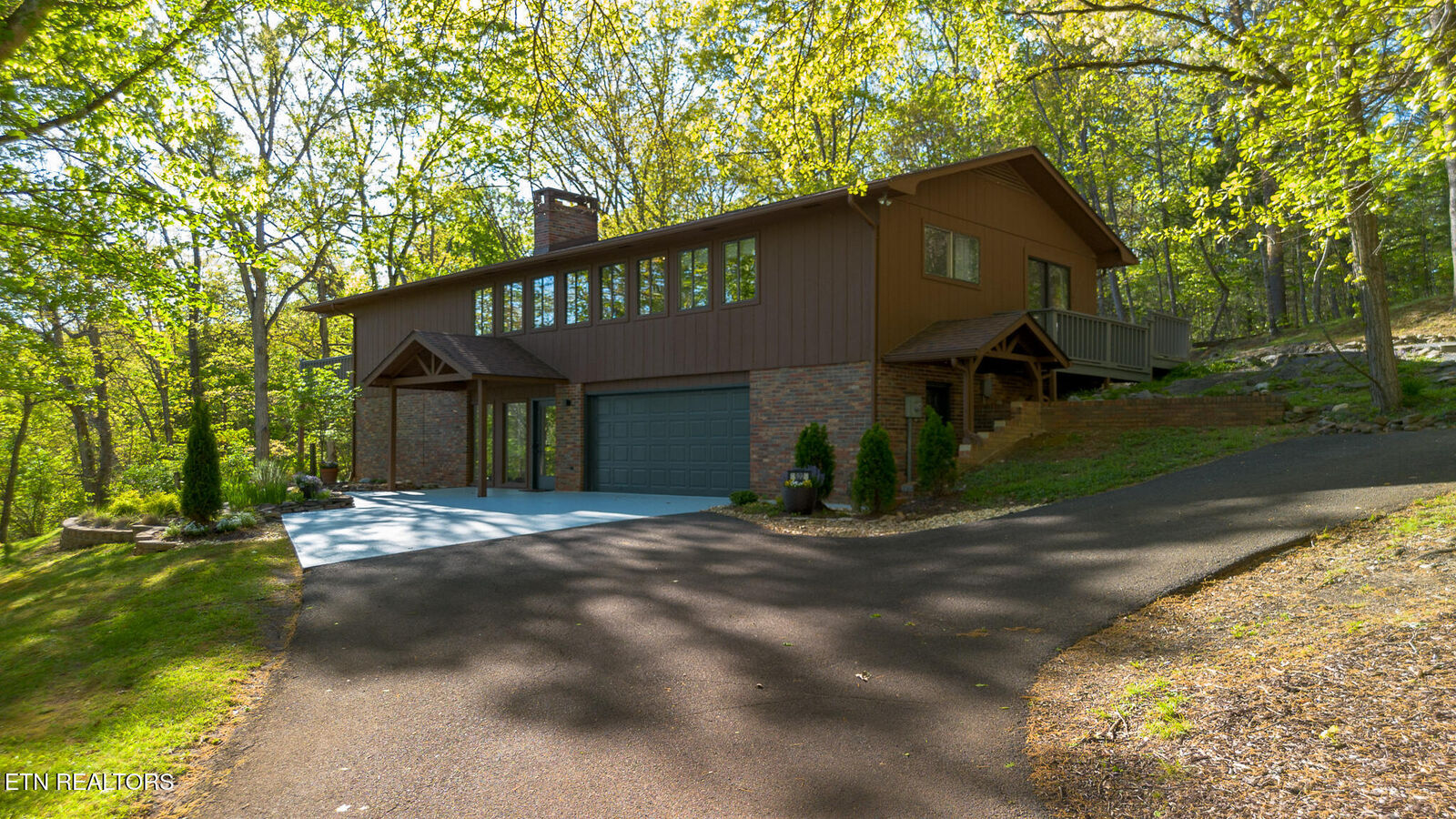 Property Photo:  922 E Cross Rd  TN 37725 