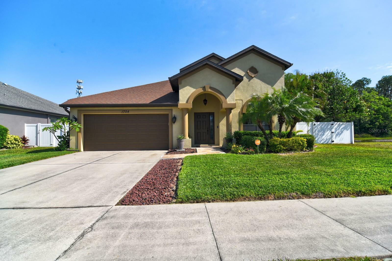 1704 Via Palermo Street  Plant City FL 33566 photo