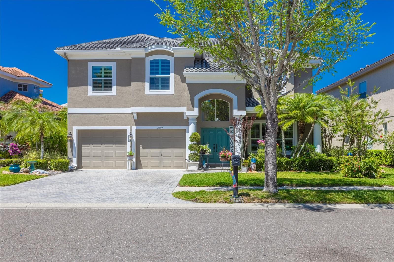 Property Photo: 2305 Messenger Circle FL 34695