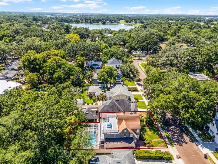 Property Photo: 910 Alameda Street FL 32804