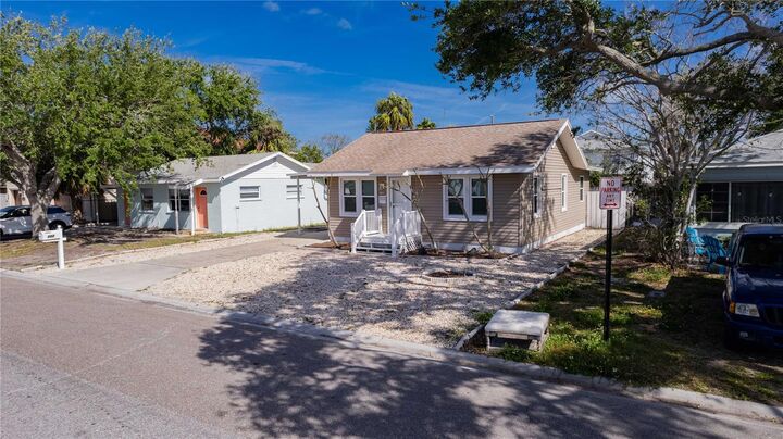 Property Photo:  122 10th Avenue  FL 33785 