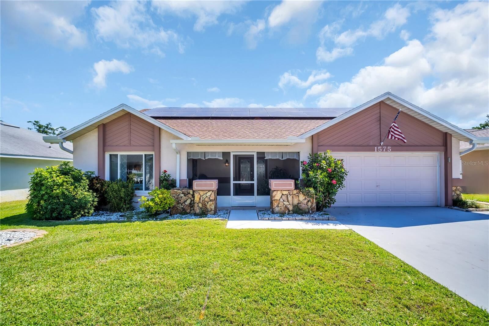 Property Photo:  1575 Wicklow Drive  FL 34684 