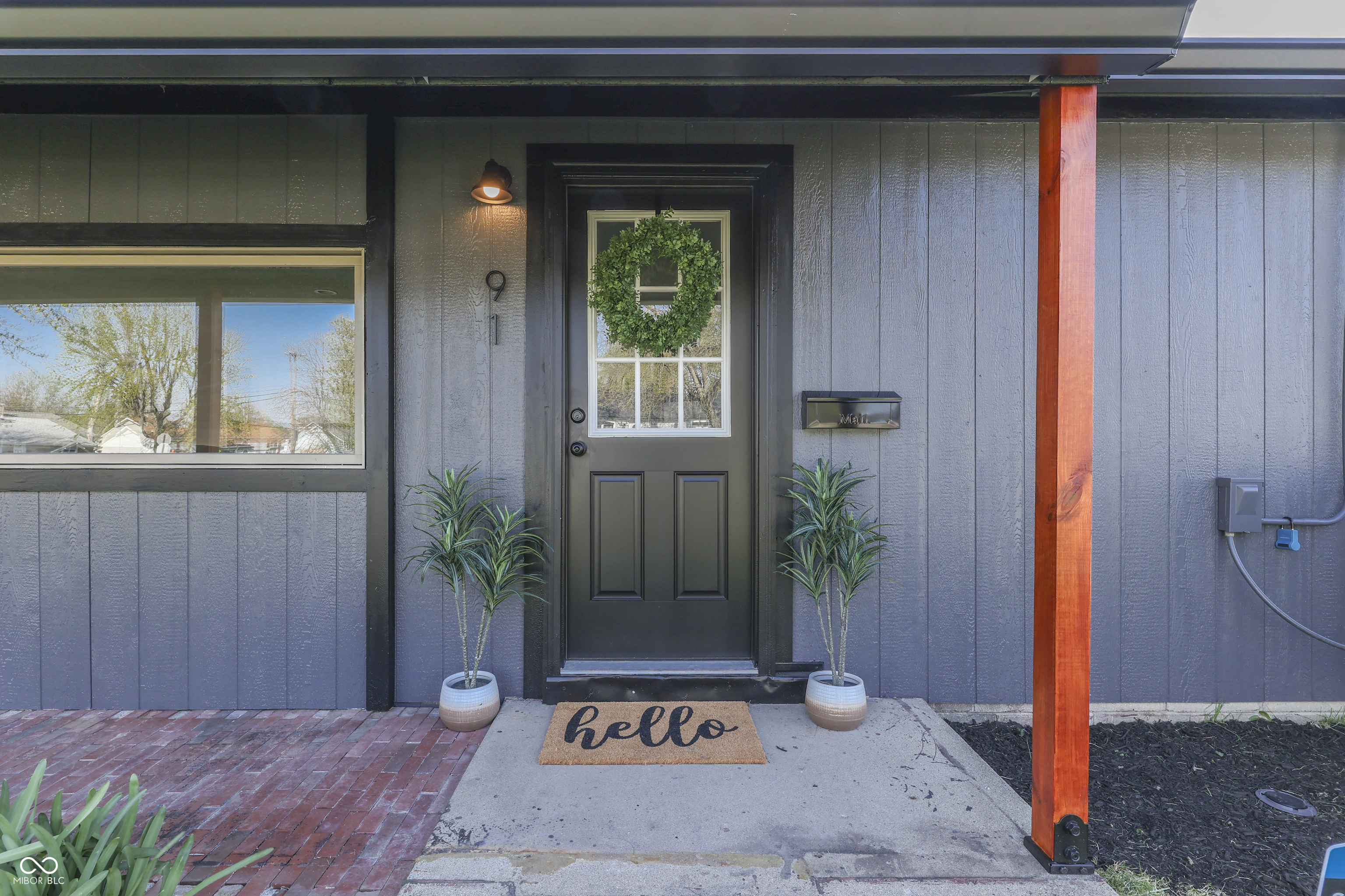 Property Photo: 91 Crestview Drive IN 46143