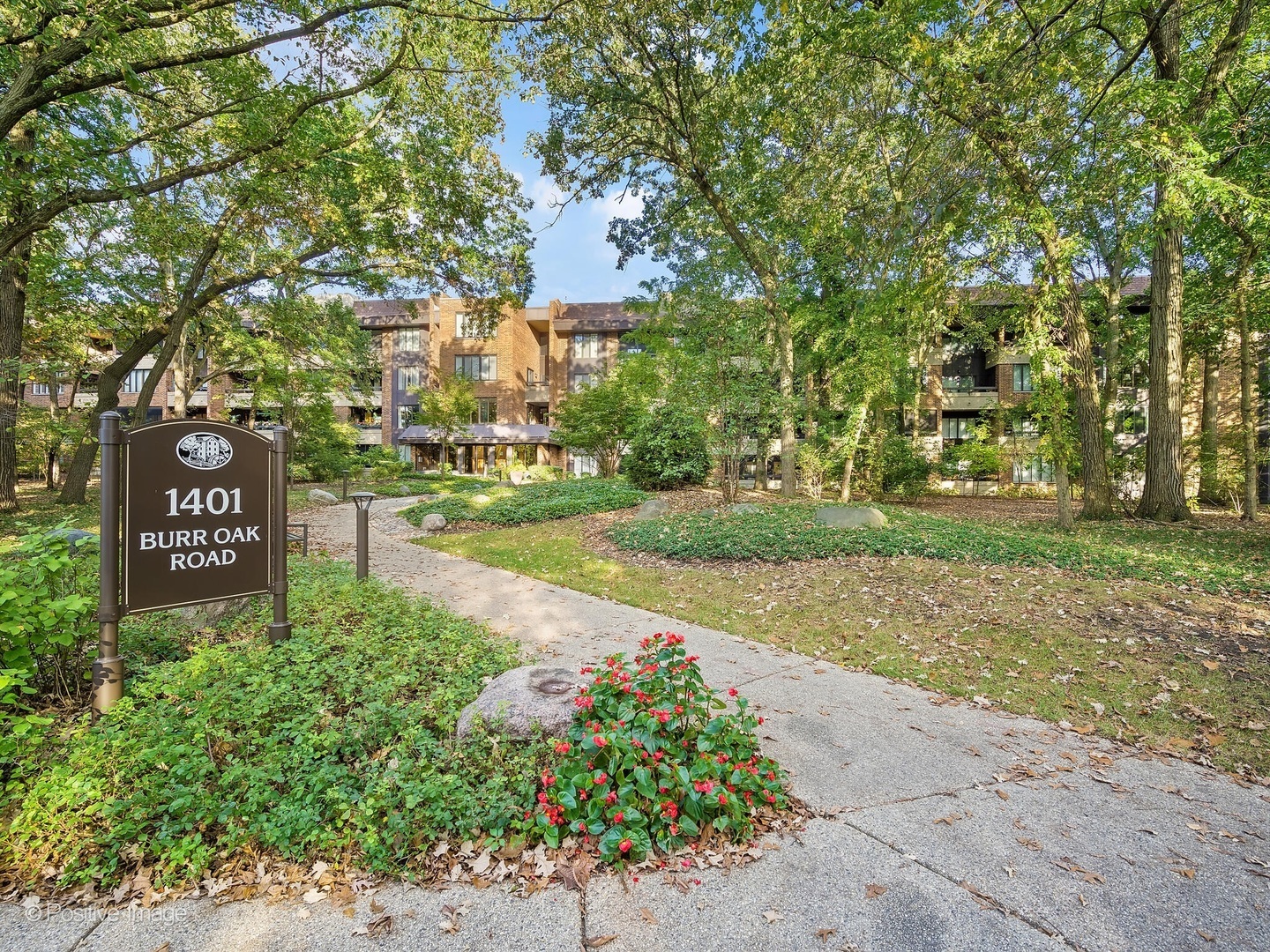 1401 Burr Oak Road 114B  Hinsdale IL 60521 photo