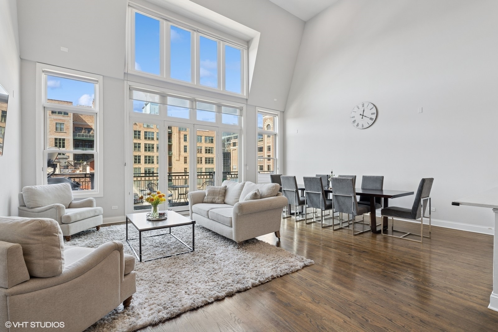 Property Photo: 29 N Morgan Street Ph IL 60607
