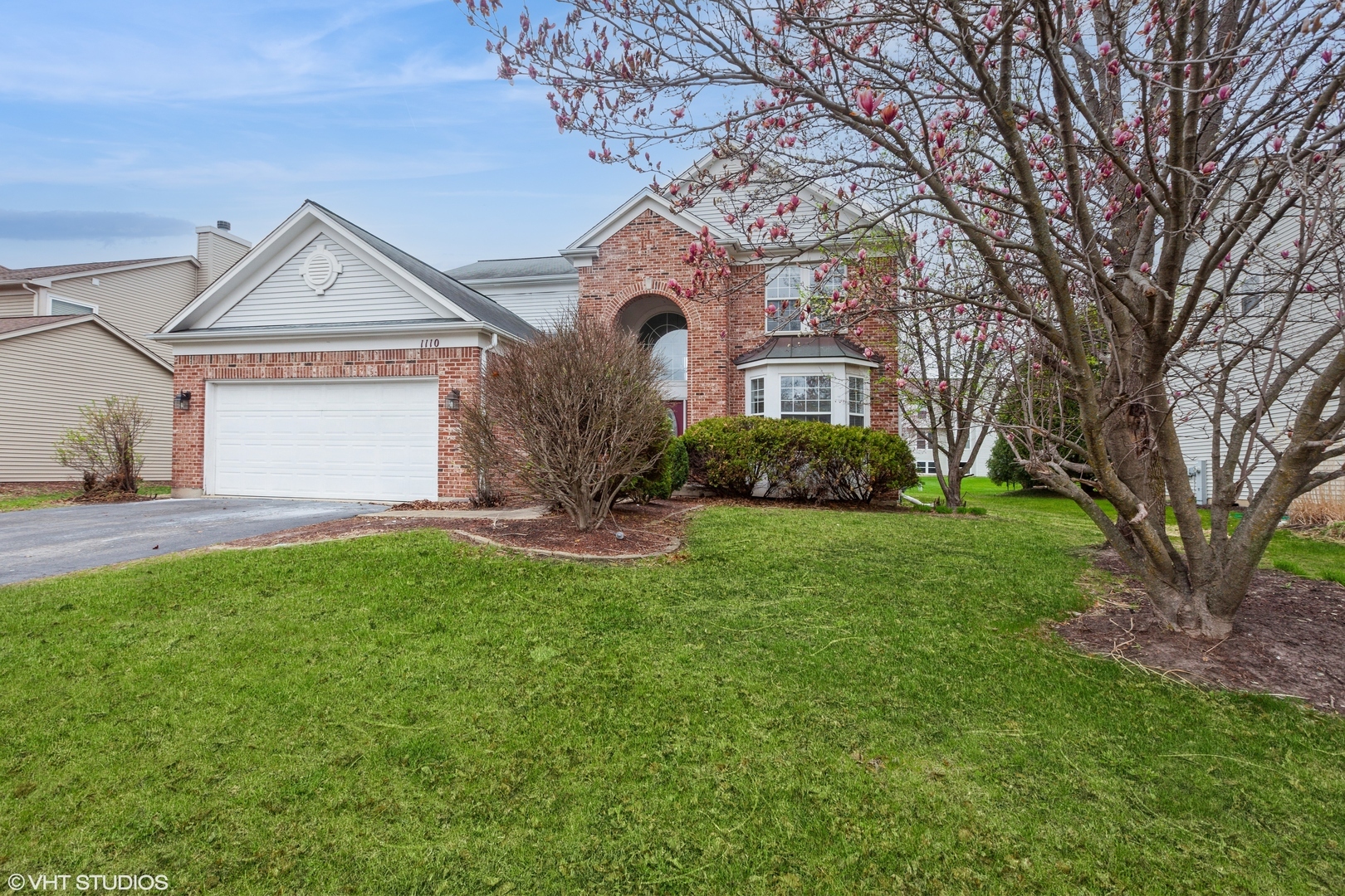 1110 Oakhill Drive  Aurora IL 60502 photo