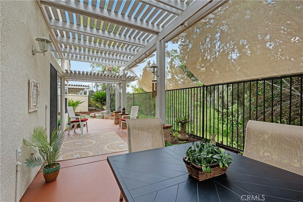 Property Photo: 40310 Via Tonada CA 92562