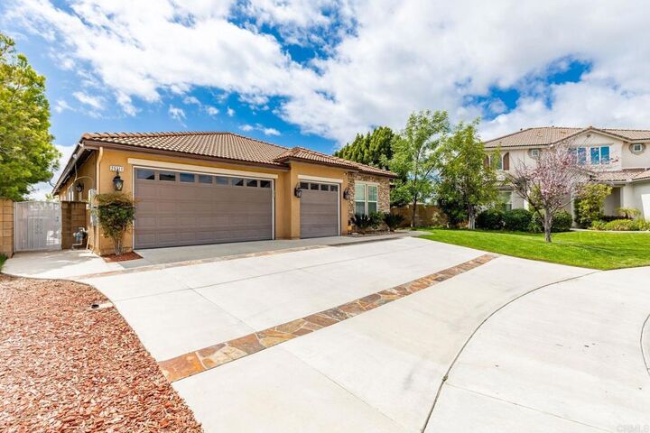 Property Photo: 25111 Cedar Ridge Court CA 92595