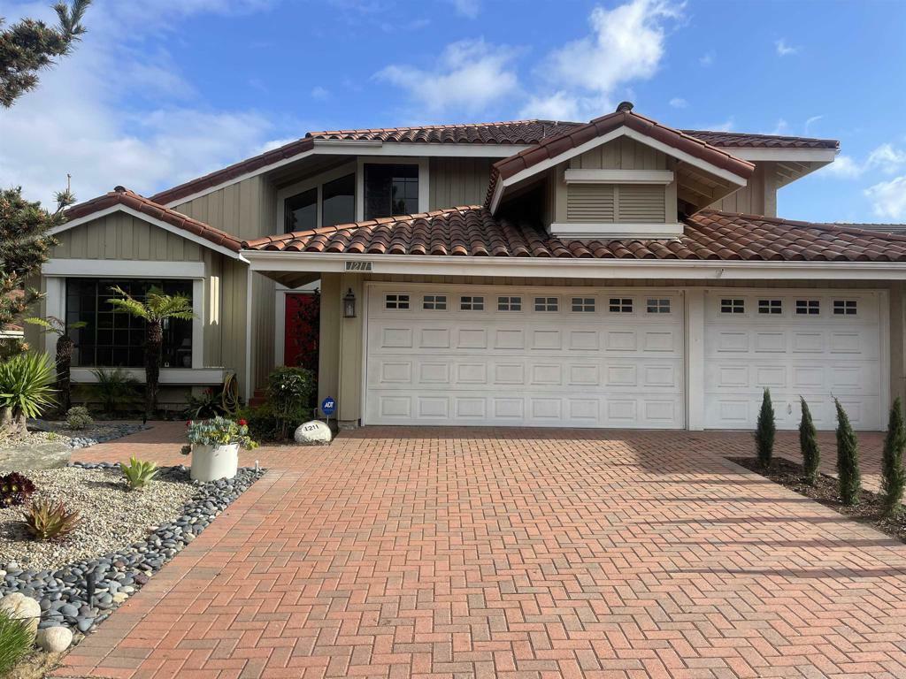 Property Photo: 1211 Countrywood Lane CA 92081