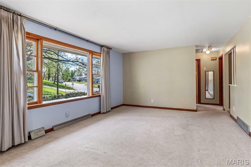 Property Photo: 8907 Spur Lane MO 63121