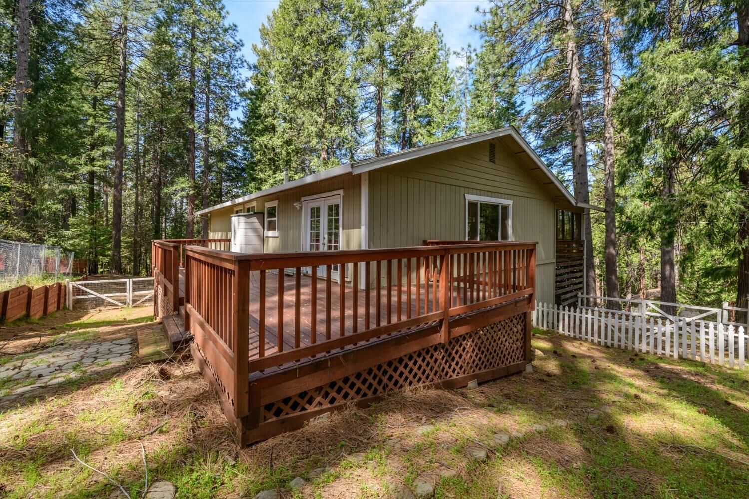 Property Photo:  6092 Speckled Road  CA 95726 