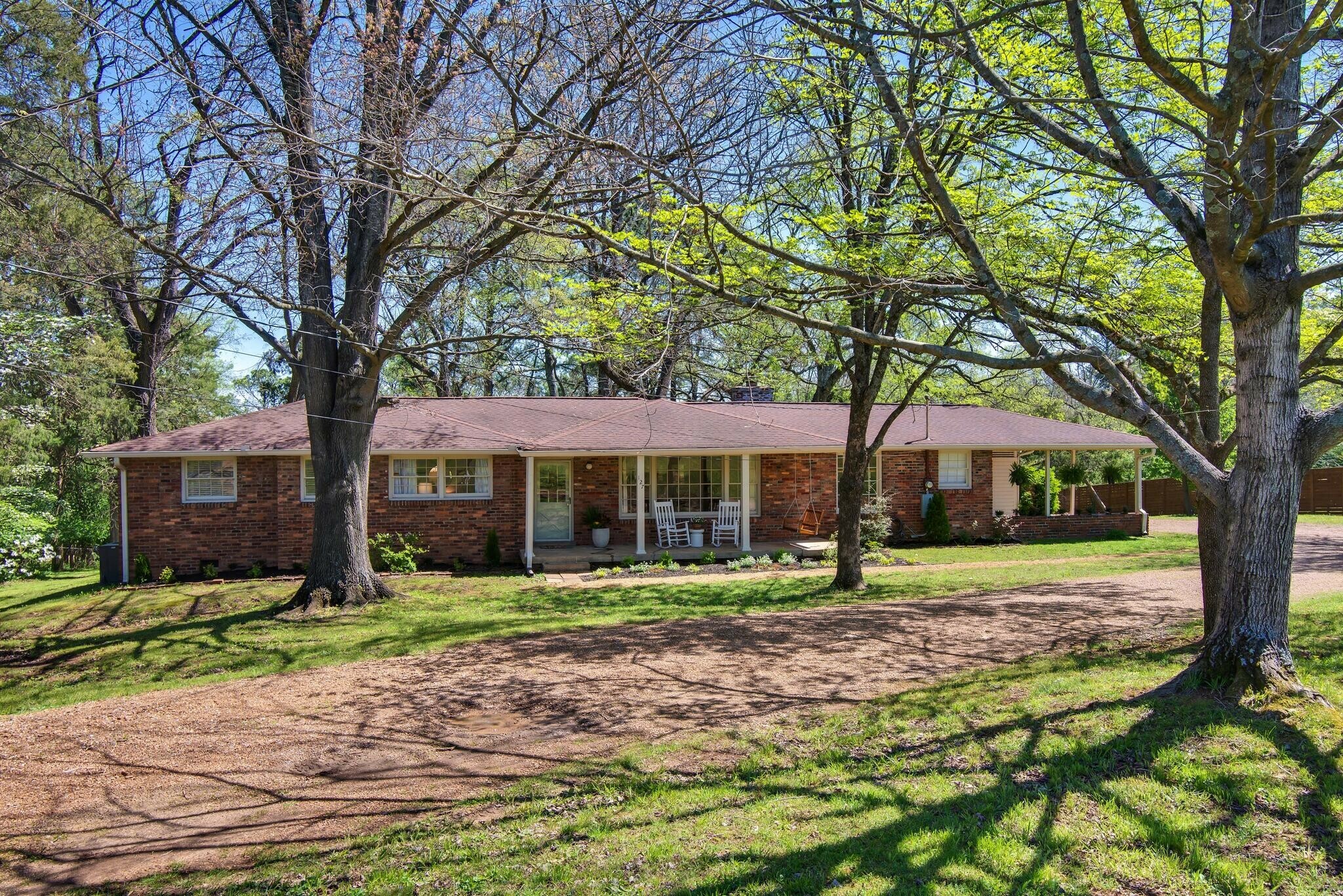 Property Photo:  127 Country Club Dr  TN 37075 