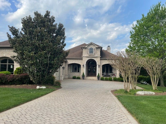 889 Plantation Blvd  Gallatin TN 37066 photo