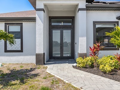 Property Photo:  2125 NE 17th Street  FL 33909 