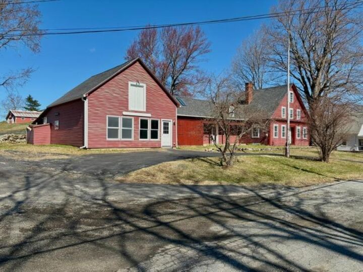 Property Photo:  55 Taylor Road  NH 03071 