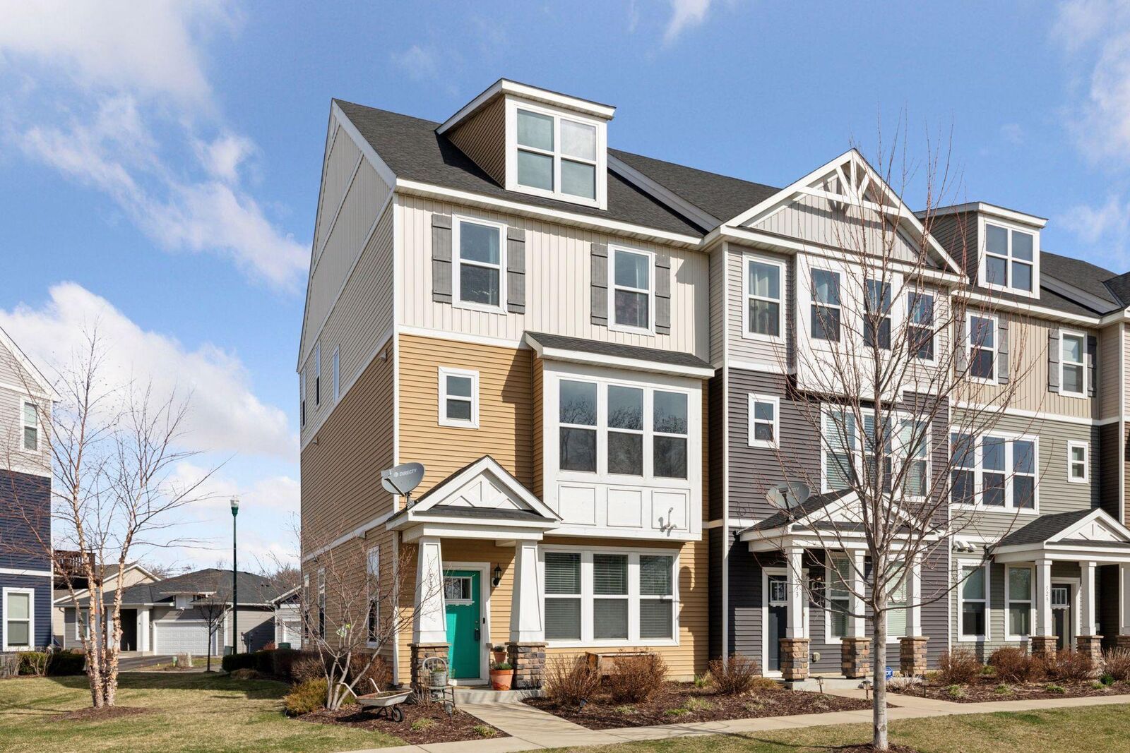 Property Photo: 537 Satori Way MN 55318