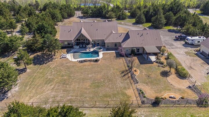 Property Photo:  4682 County Road 2720  TX 75135 