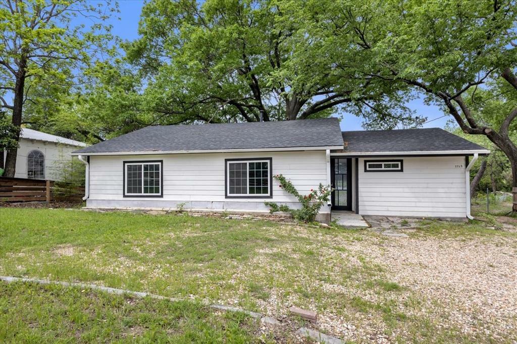 Property Photo: 1125 Rodeo Center Boulevard TX 75149