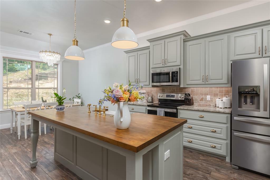 1033 Tex Lane  Springtown TX 76082 photo