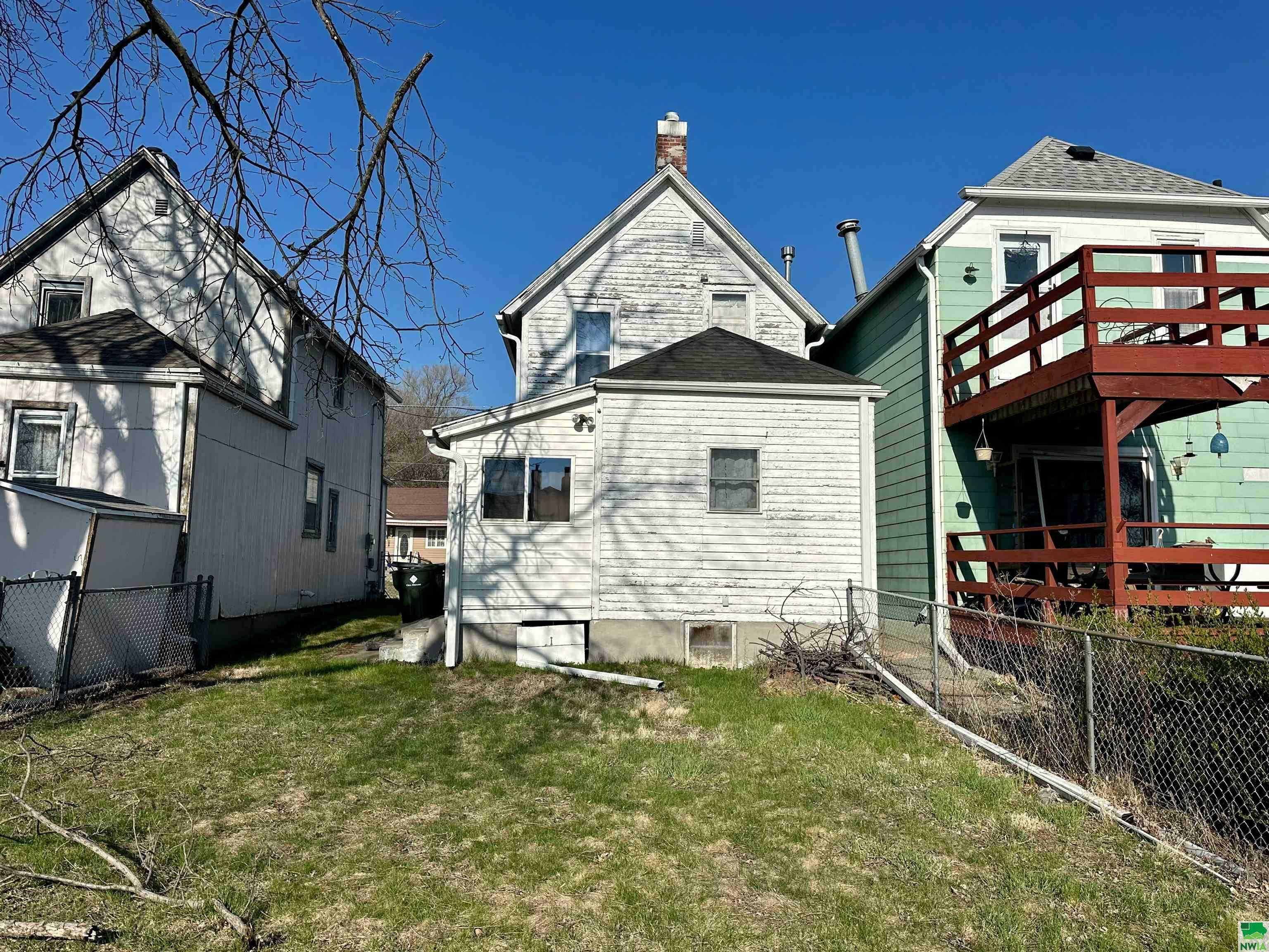 Property Photo: 458 John St IA 51103