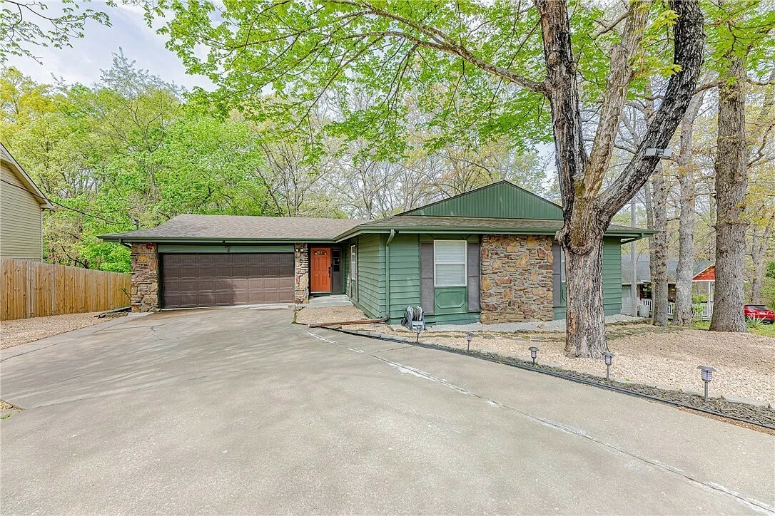 Property Photo: 7 Rogan Circle AR 72715