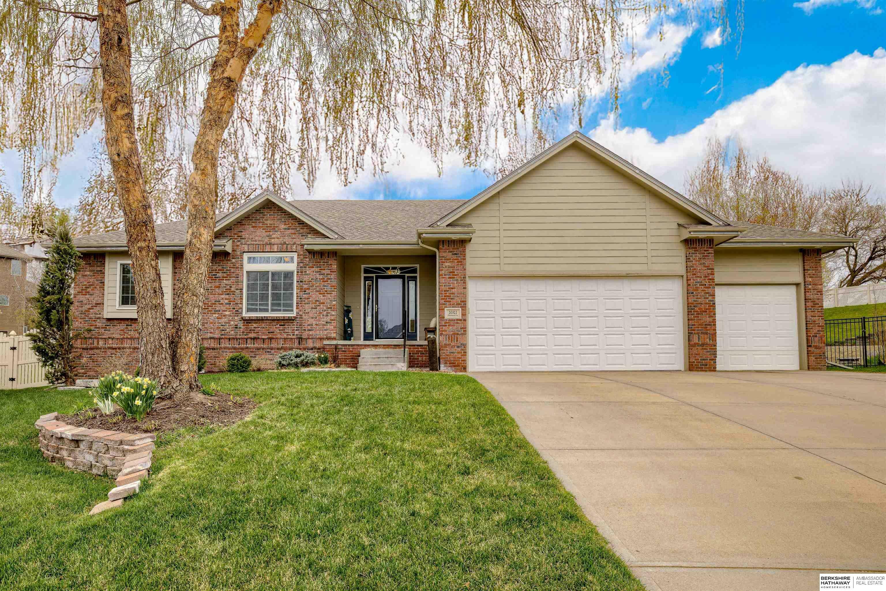 Property Photo: 10311 Florence Circle NE 68128