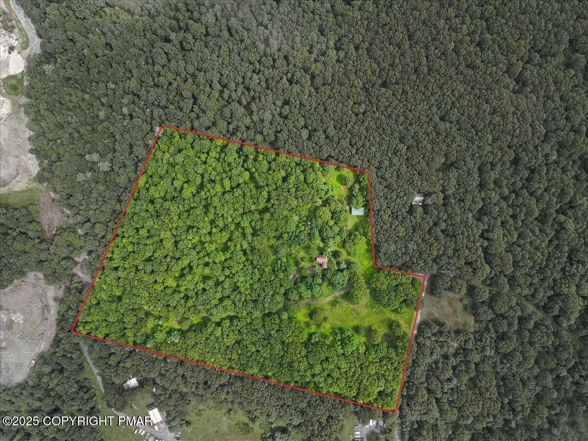 Property Photo:  216 Buckhorn Lane  PA 18326 