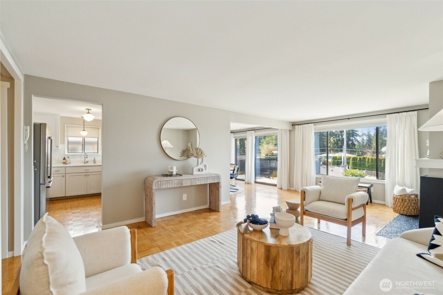 Property Photo: 517 4th Avenue S C WA 98020