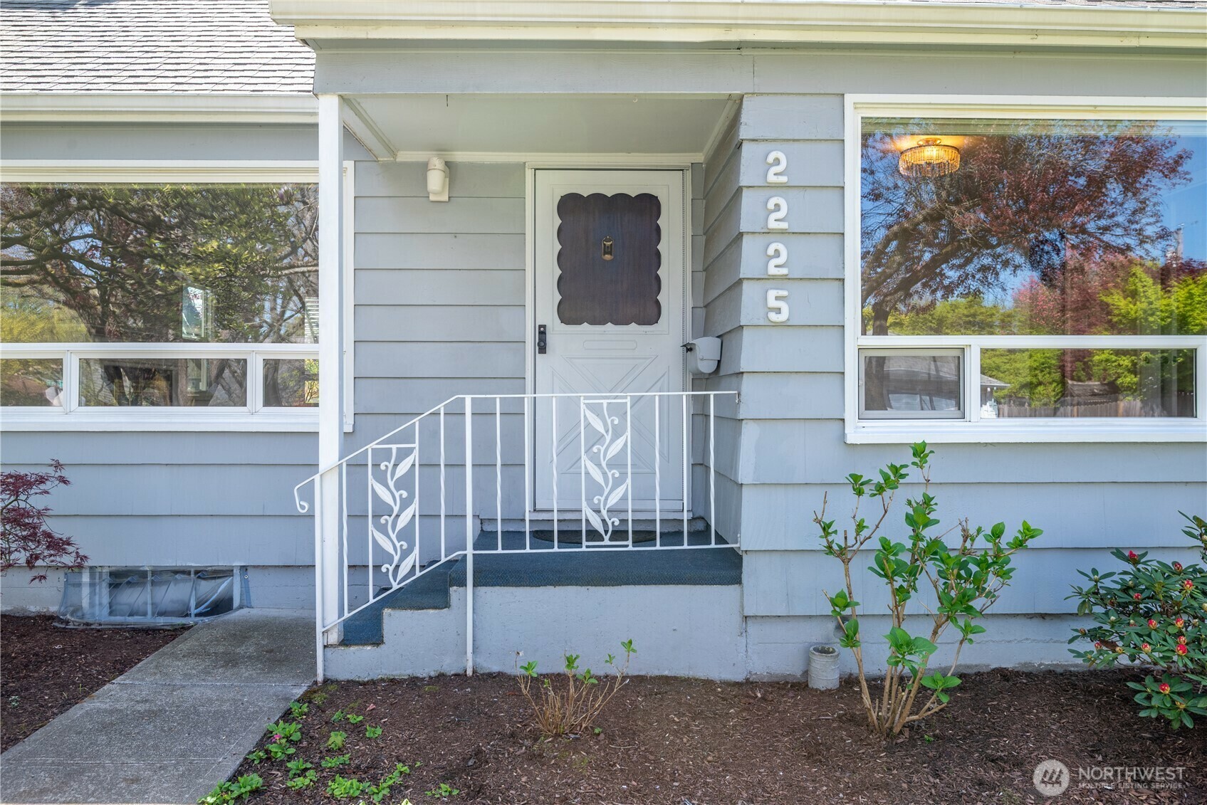 Property Photo: 2225 Larch Street WA 98632