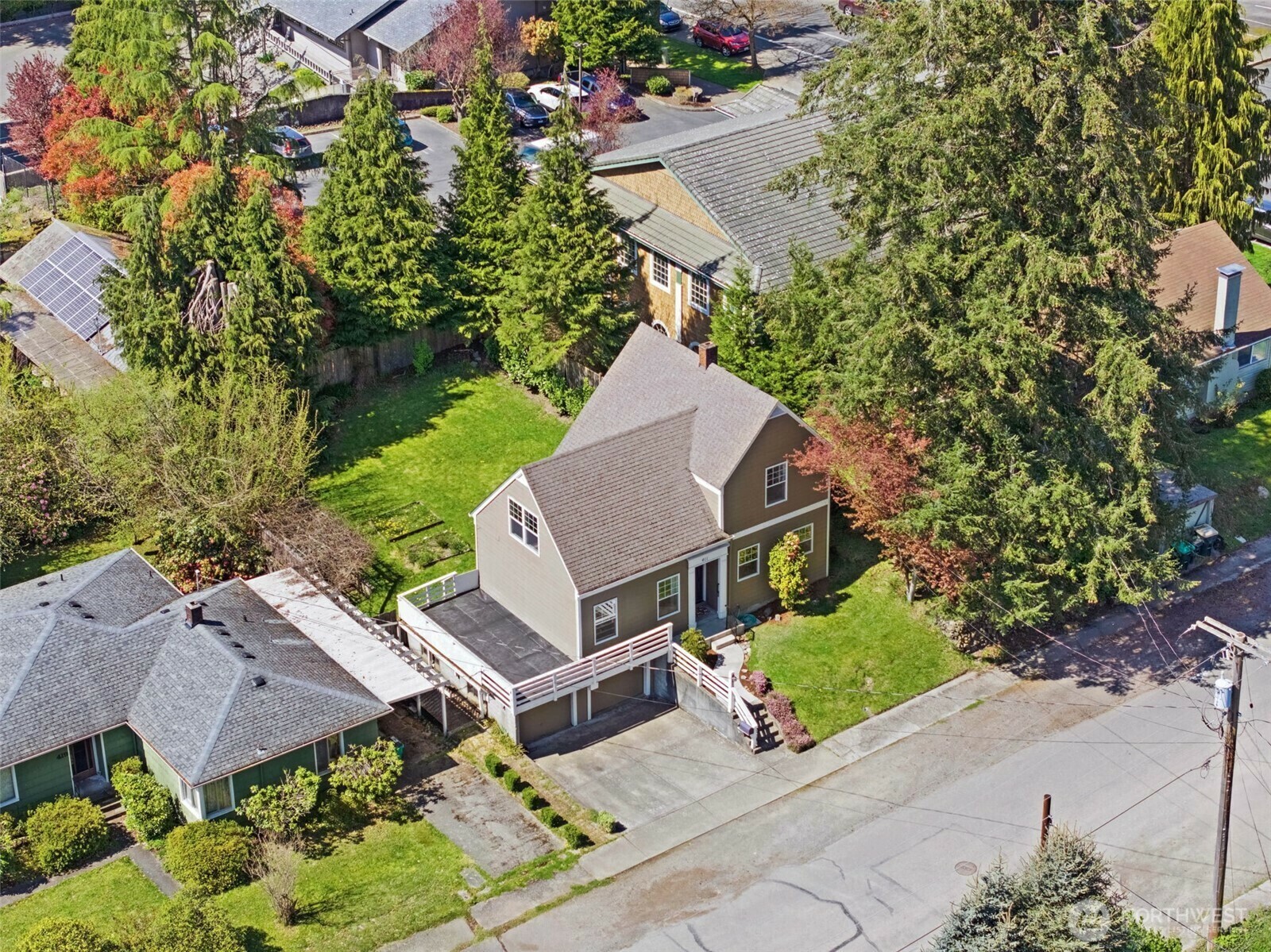 Property Photo: 411 Boundary Street SE WA 98501