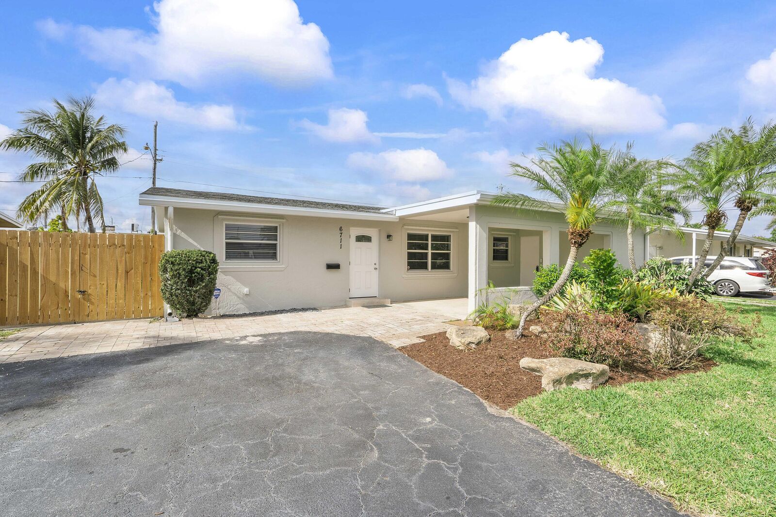Property Photo:  6711 Franklin Street  FL 33024 
