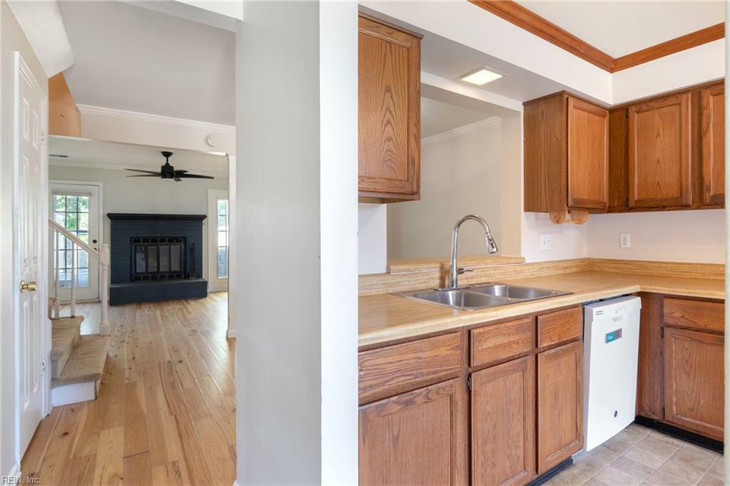 Property Photo:  5250 Settlers Park Dr  VA 23464 