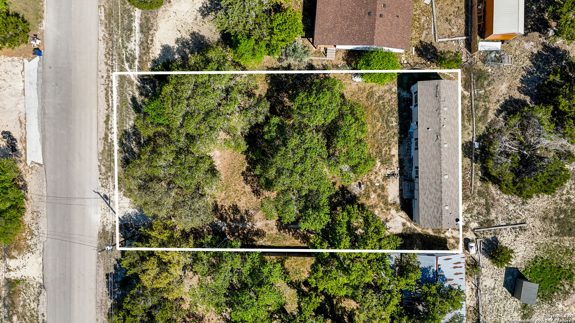Property Photo: 1231 Rotherman TX 78133