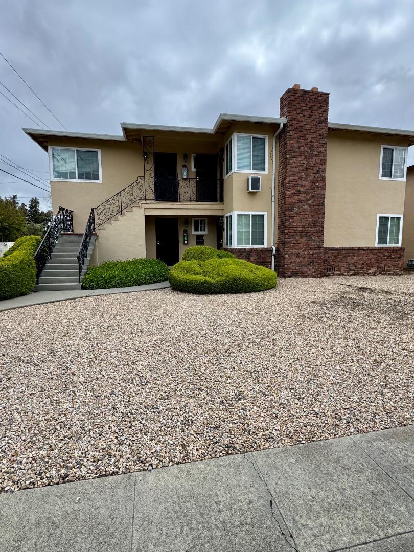 Property Photo:  494 Dover Way  CA 95008 