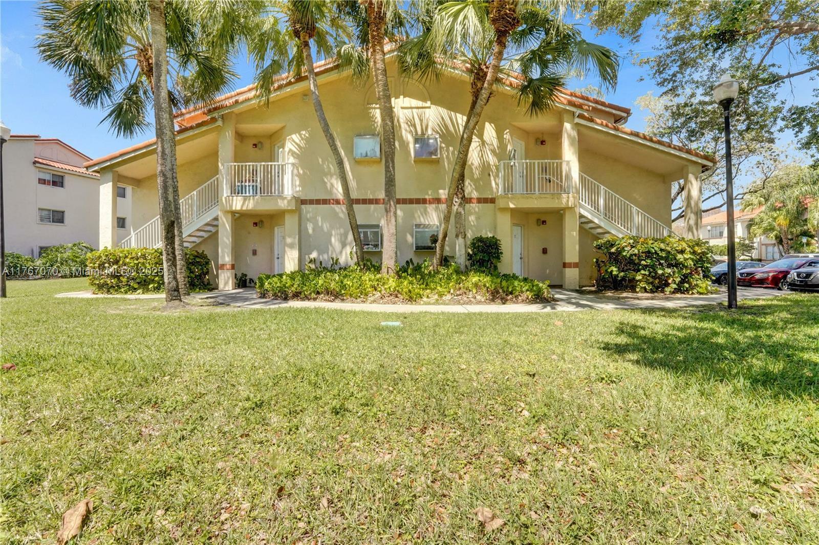 Property Photo:  3460 N Pinewalk Dr N 321  FL 33063 