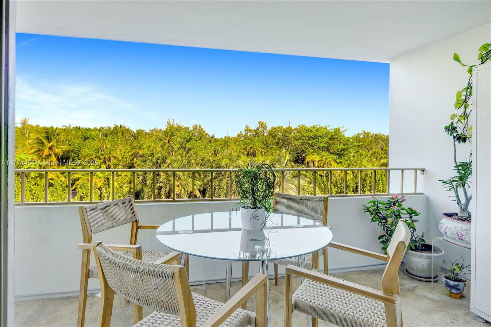 Property Photo: 155 Ocean Lane Dr 310 FL 33149