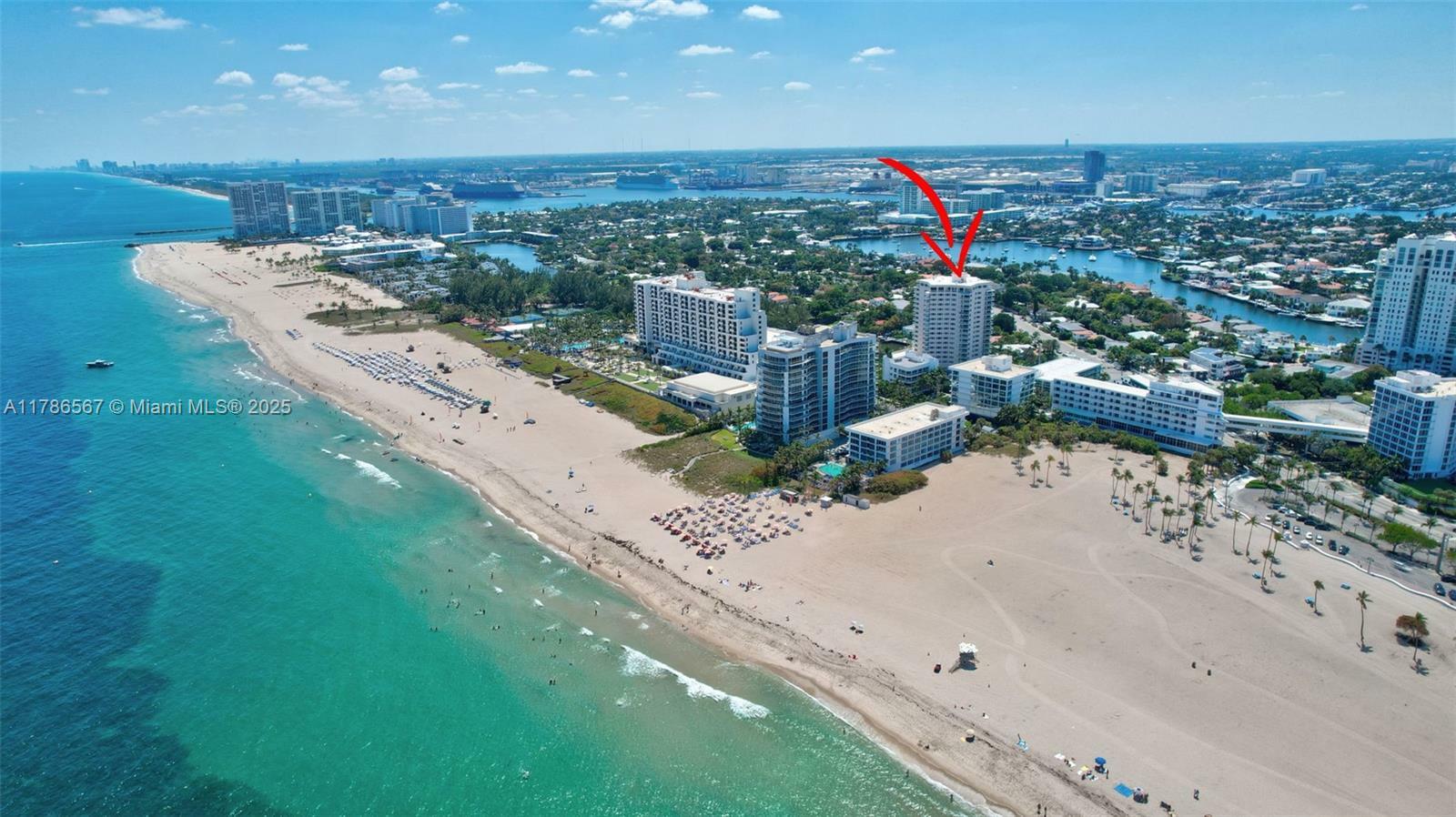 Property Photo: 3000 Holiday Dr 306 FL 33316