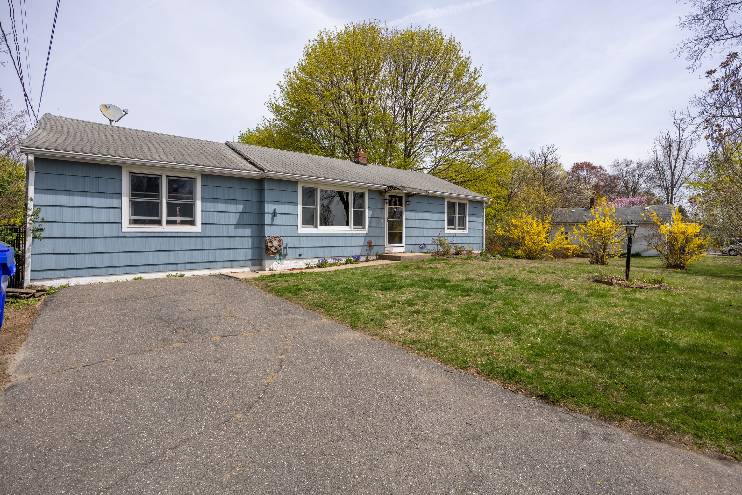 Property Photo: 798 High Street Extension CT 06787