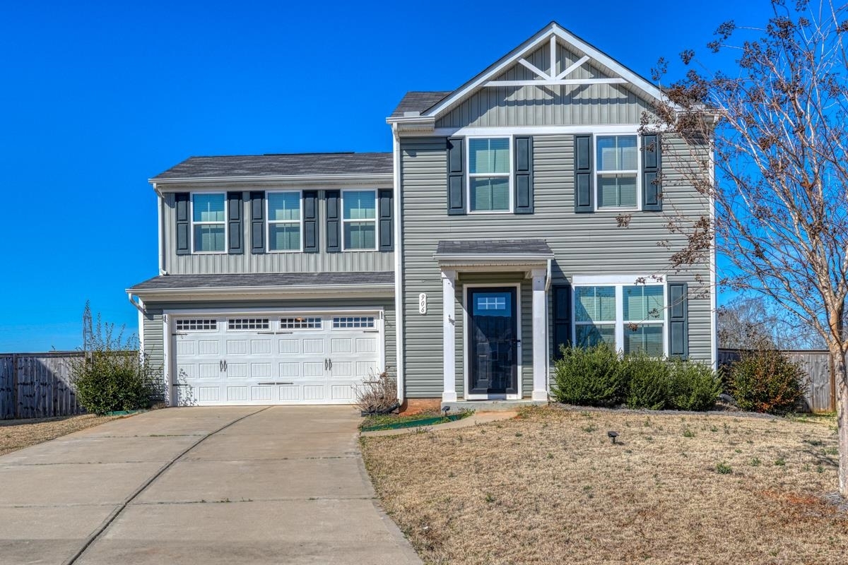 Property Photo: 906 Hattie Lane SC 29365