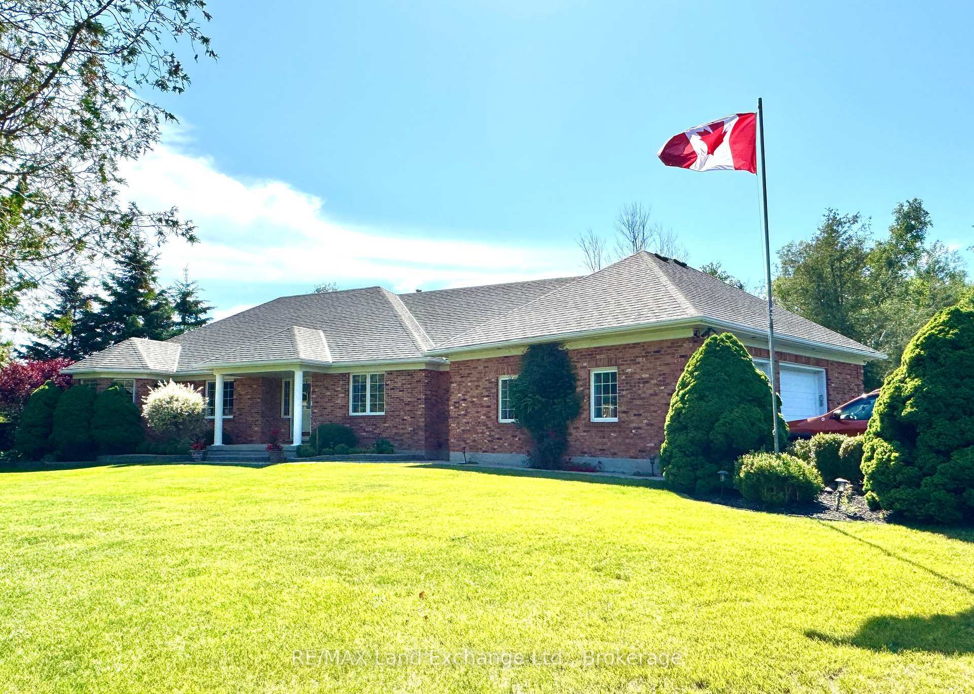 115 Deerhurst Drive  Huron-Kinloss ON N2Z 2X3 photo