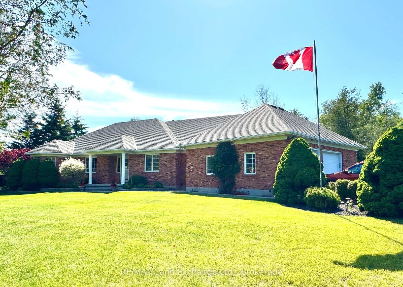 Property Photo: 115 Deerhurst Drive ON N2Z 2X3