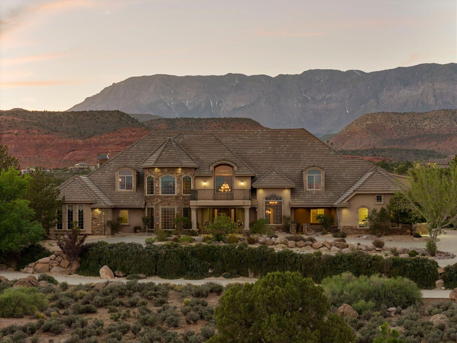 Property Photo: 931 N Bonanza Rd UT 84746
