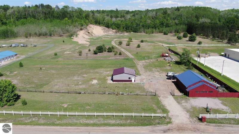 Property Photo: 6112 N Old 27 MI 49733