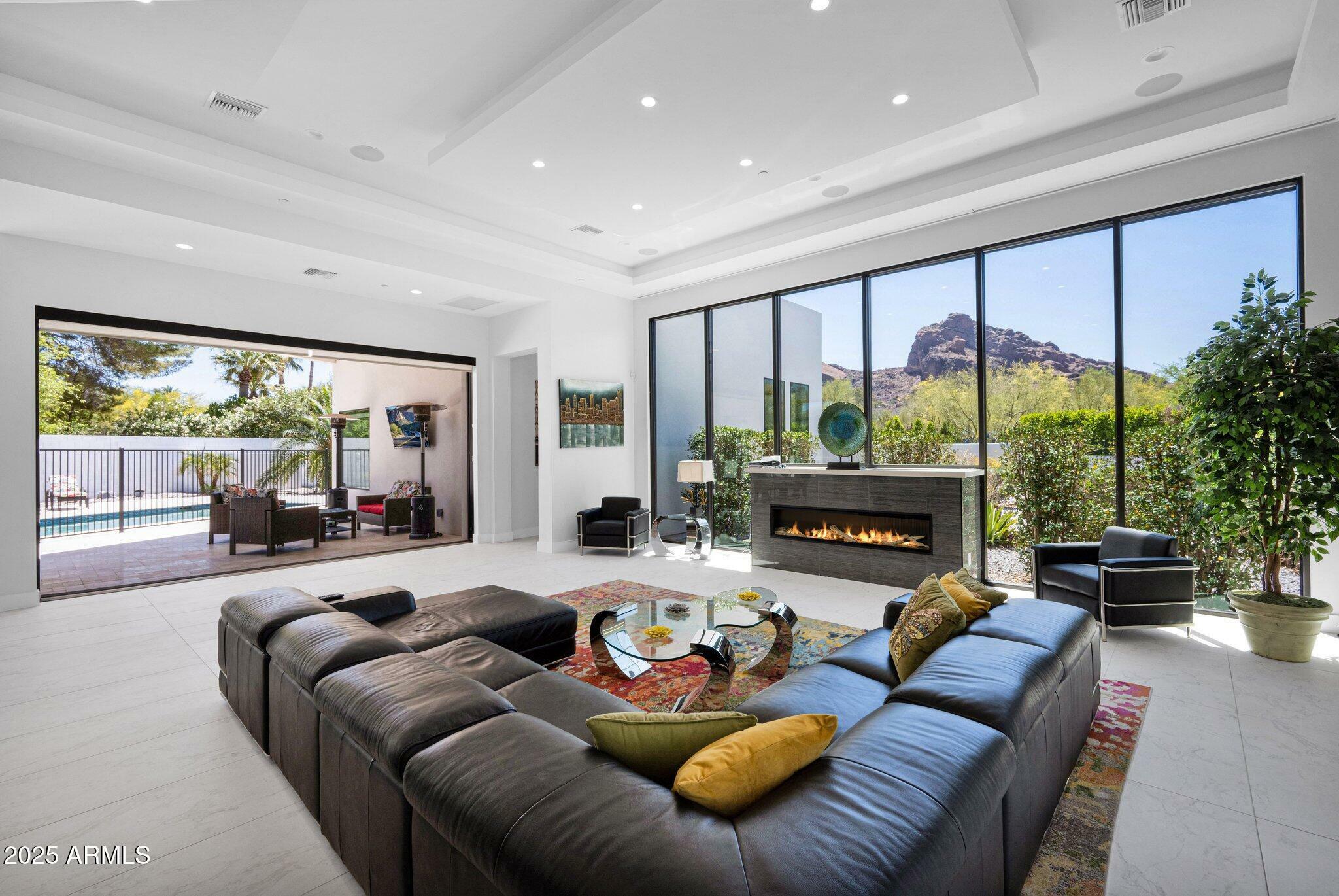 Property Photo: 6321 N Camelback Manor Drive AZ 85253