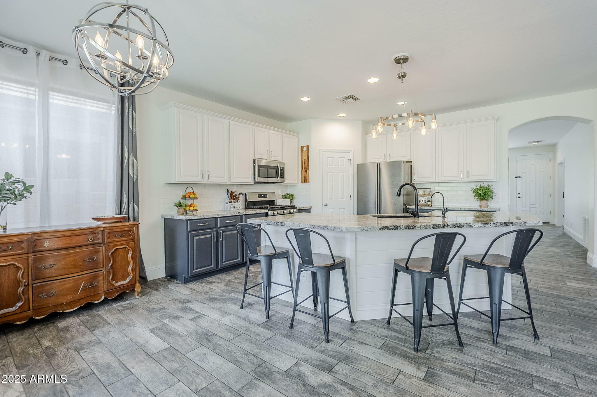 Property Photo: 2210 W Calle Del Sol -- AZ 85085