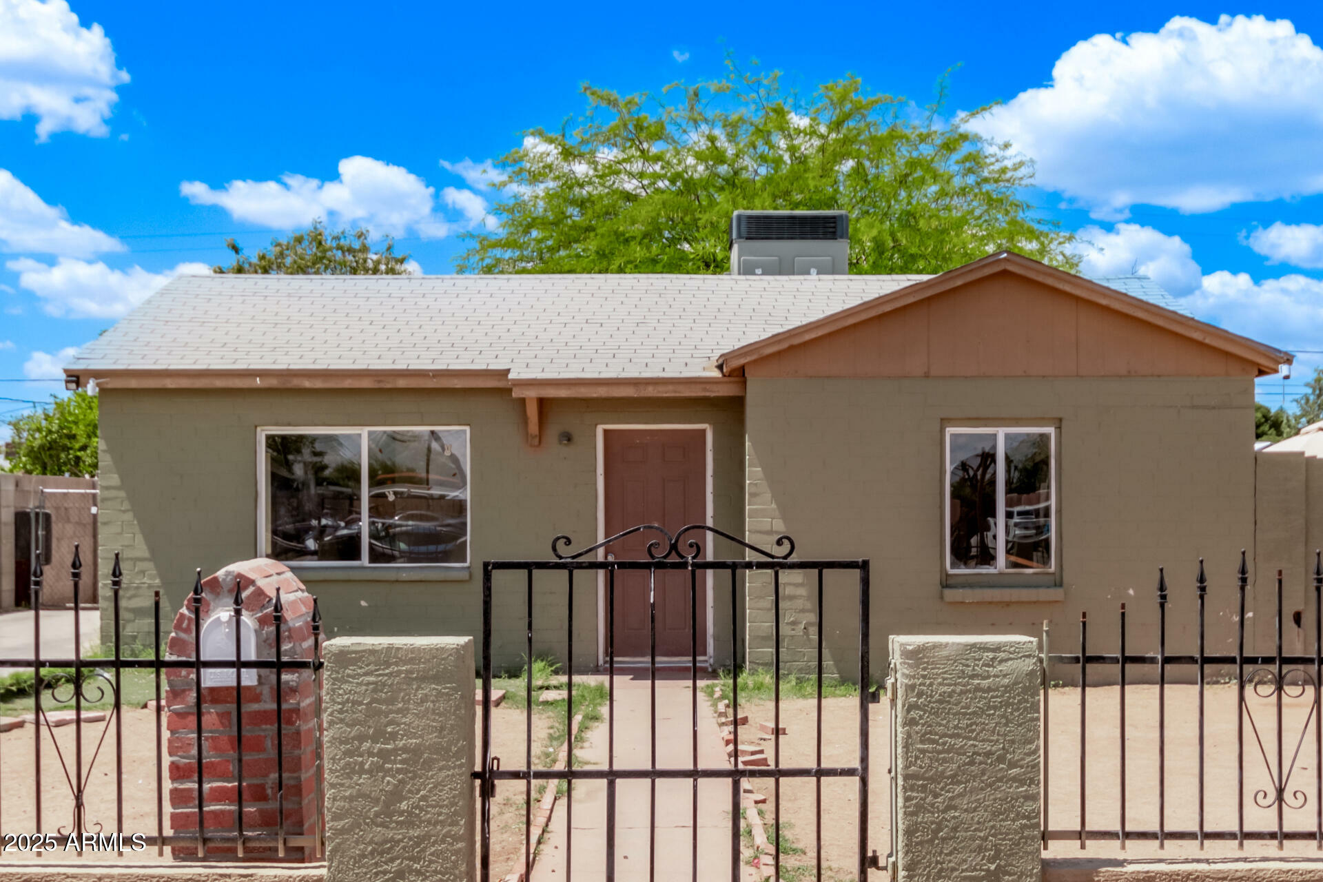 544 N Delaware Street  Chandler AZ 85225 photo