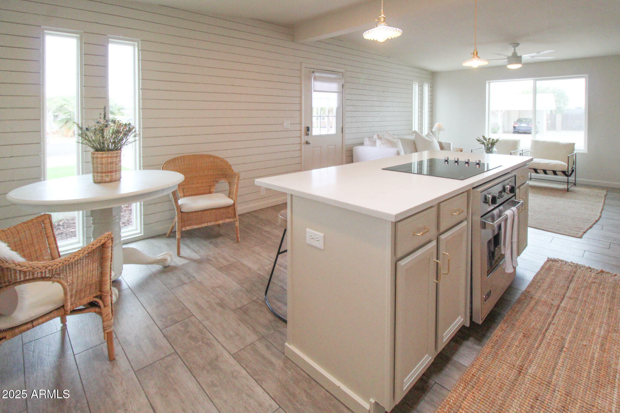 Property Photo: 7802 E Kimsey Lane AZ 85257