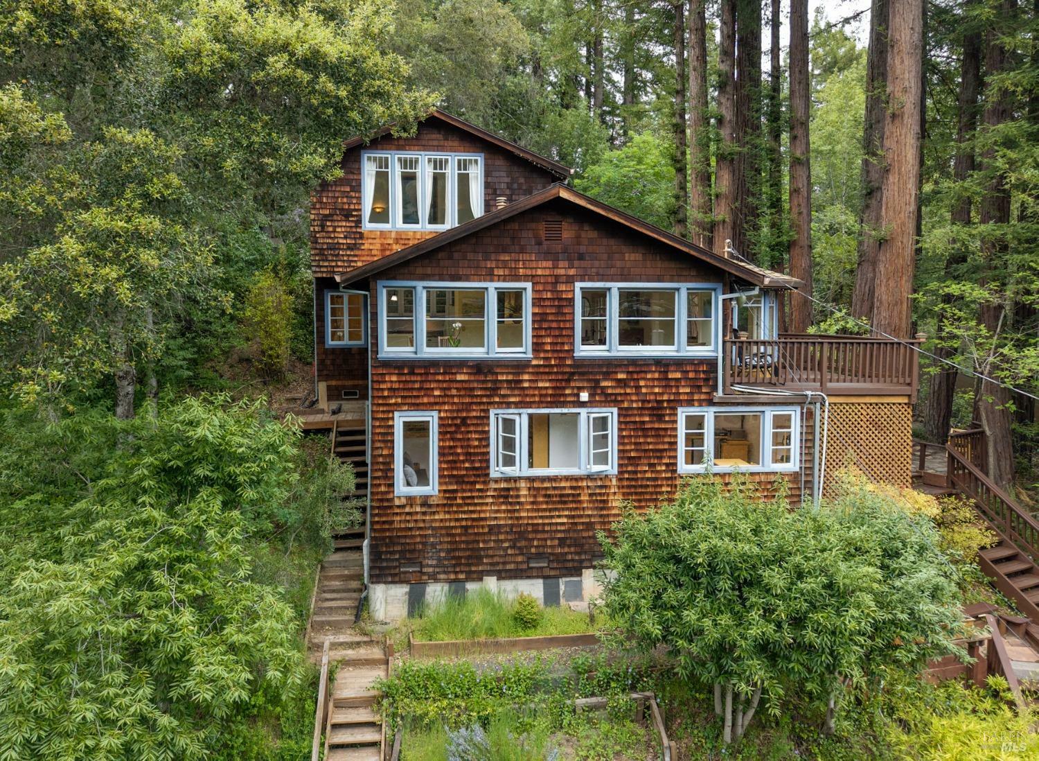 Property Photo: 14801 Canyon 4 Road CA 95446